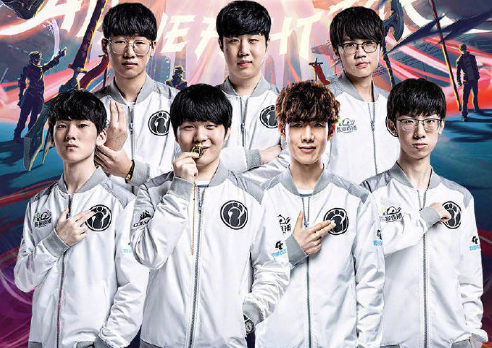 并逐步形成 并逐步形成