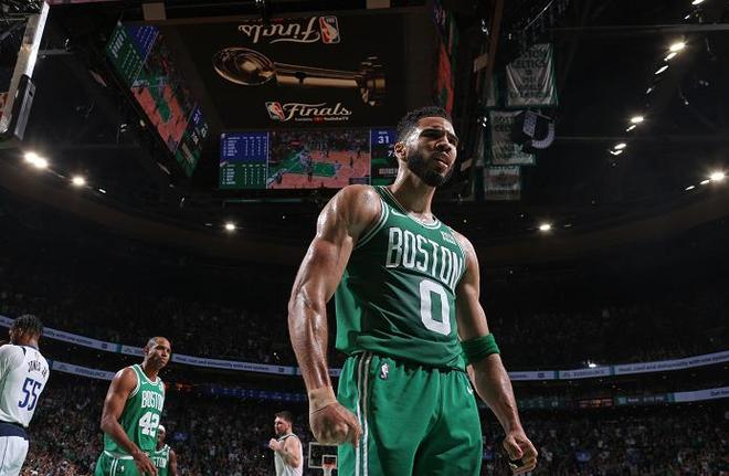 也反映出西 也反映出西