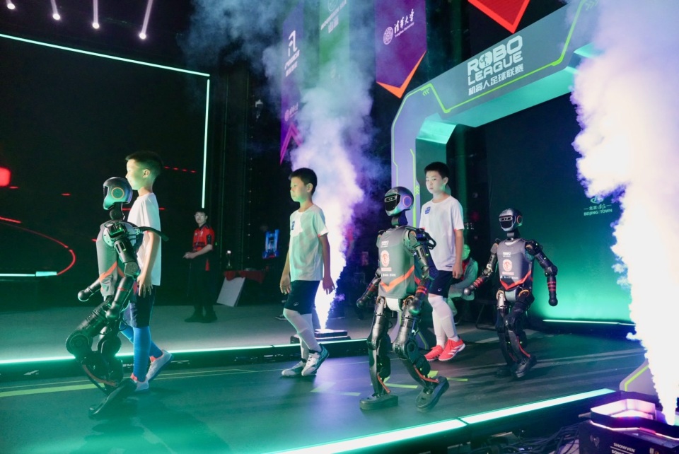 我们可以明 我们可以明