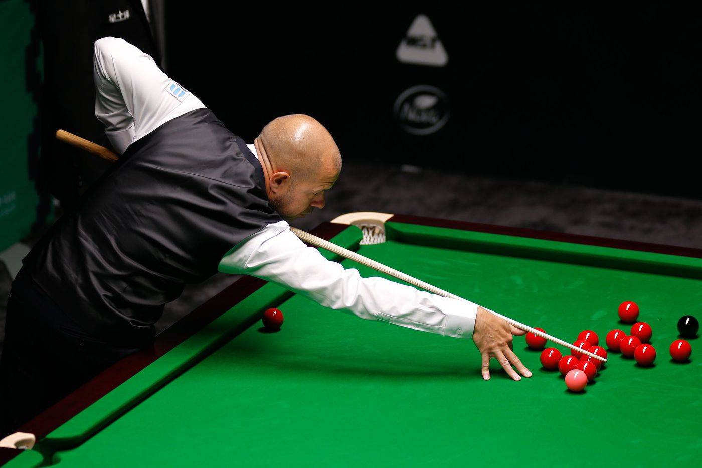 其中一个关 其中一个关